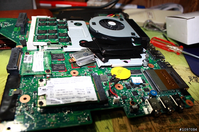 開腸破肚換心手術 DV3112tx T2390換T9500