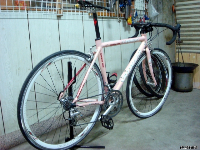這算是開箱文嗎?我也不清楚~MOSSO鈦+粉紅公路SPECIALIZED