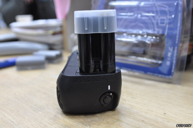 D90副廠手把簡易開箱!!