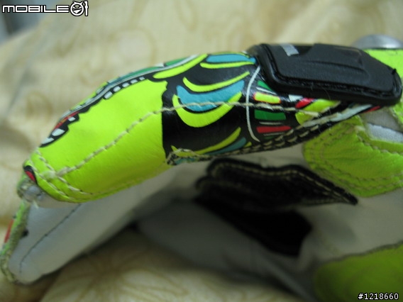 [開箱文] dainese replica valentino rossi  gloves