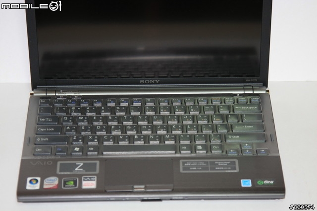第一次的開箱文 SONY  VAIO Z25