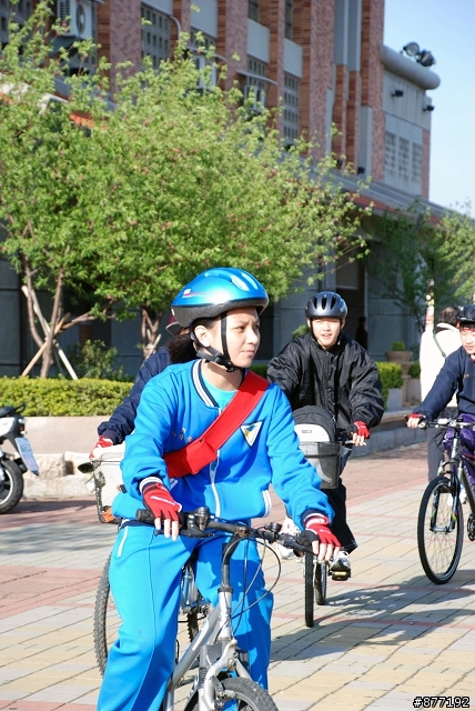 金門鐵馬環島一百公里，16歲成年禮挑戰騎
