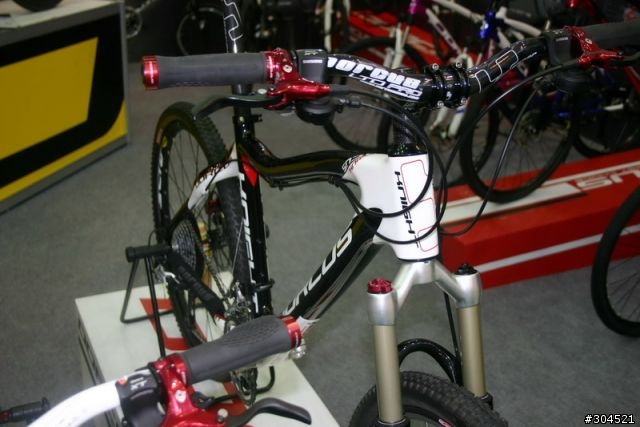 Dorcus '09 南港自行車展-新車暨新色發表