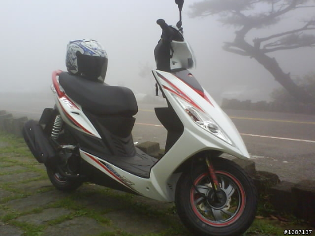 陽明山國家公園訓車，順便照相(VJR)