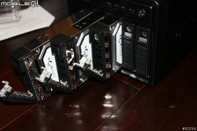 [開箱文-首發] Synology 2009 最新款 NAS DS-509+