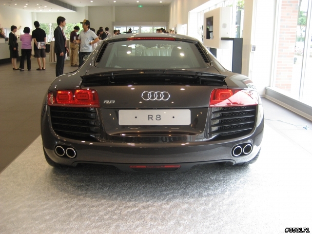 audi R8兩台車的第一次視覺接觸(圖多)