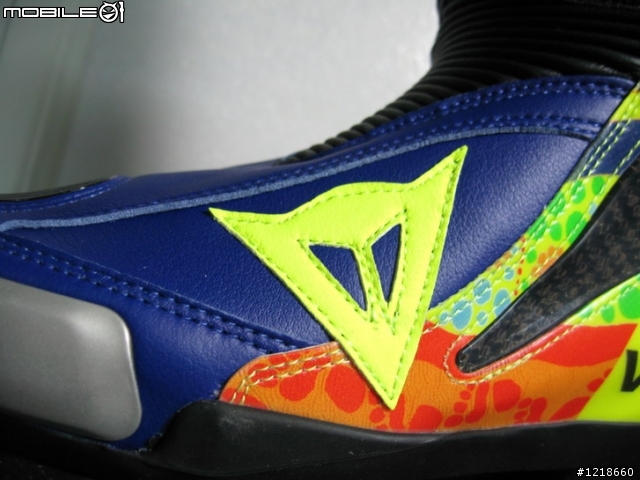 [開箱文] replica valentino rossi dainese boots 08