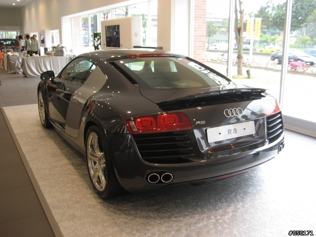 audi R8兩台車的第一次視覺接觸(圖多)
