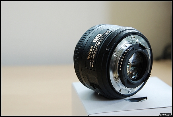 [開箱]目前最夯的定焦鏡 AF-S NIKKOR 35mm F1.8G