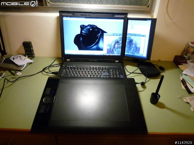 陸地上最強悍的戰車級筆電-Lenovo W700ds