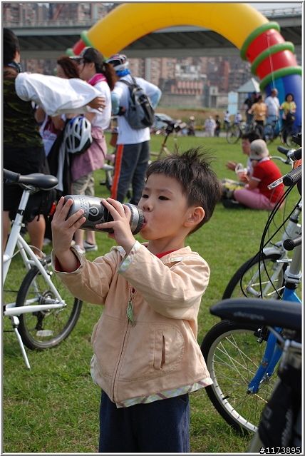 【照片】2009齊心抗結核之單車活動
