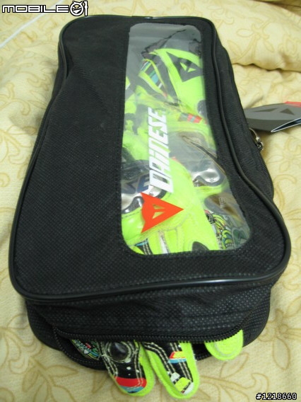 [開箱文] dainese replica valentino rossi  gloves