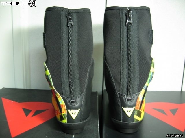 [開箱文] replica valentino rossi dainese boots 08