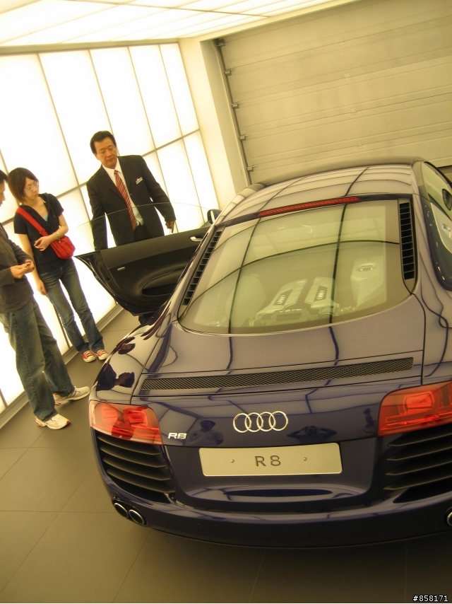 audi R8兩台車的第一次視覺接觸(圖多)