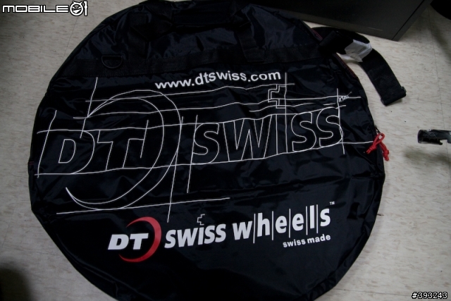 【開箱】白色的經典DT SWISS 1450 Mon Chasseral