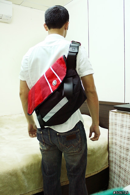 [開箱]Crumpler Barney Rustle Blanket 單車信差包