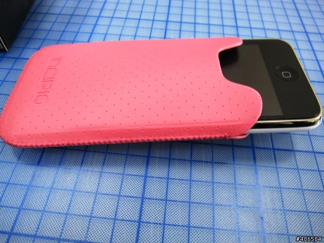 我的IPHONE新衣!!隆重跟各位女生推薦[PINK必殺]