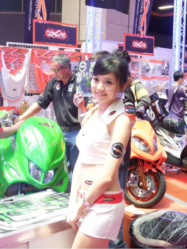 [累死人分享]2009台北世貿機車產業展，激暴!!挑戰機車展最多圖(ShowGirl隨時補上) - 已經全PO了