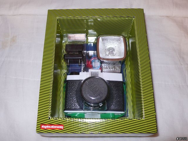 [開箱文] LOMO Diana F+ (Hong Meow Ed.) 相機