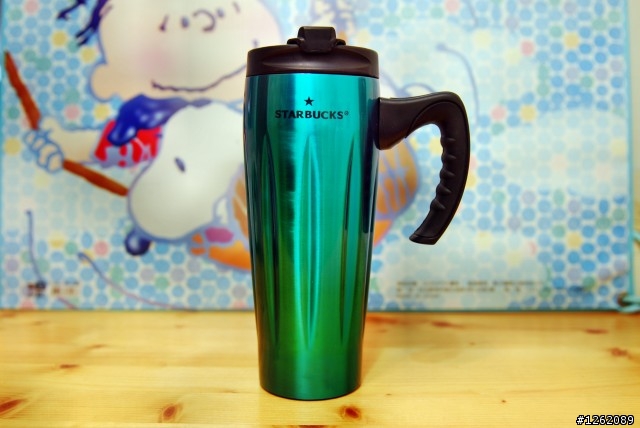 我家的STARBUCKS杯
