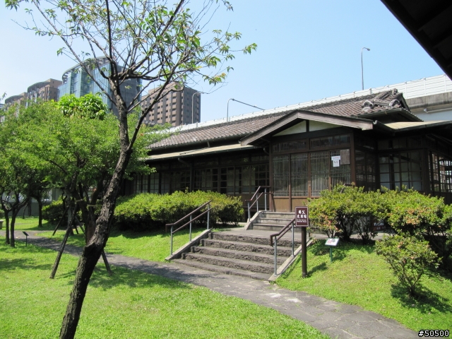 [開盒]高手傻瓜兩相宜->12倍光學+手動功能+IS防手振+720PHD錄影+0CM超近拍+高質感消光機身=SX200 IS