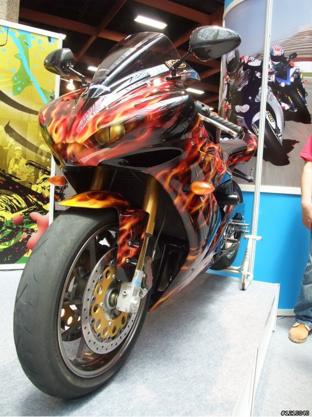 [累死人分享]2009台北世貿機車產業展，激暴!!挑戰機車展最多圖(ShowGirl隨時補上) - 已經全PO了