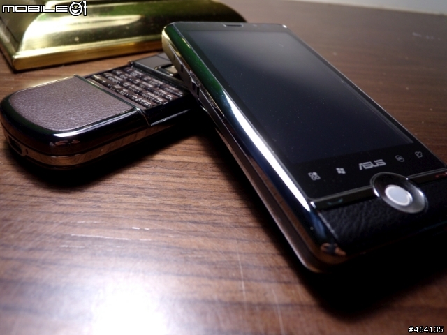 金屬冷冽，皮革卓越～襯托出男人的專業－Ｐ８３５＆８８００ＳＡ圖賞