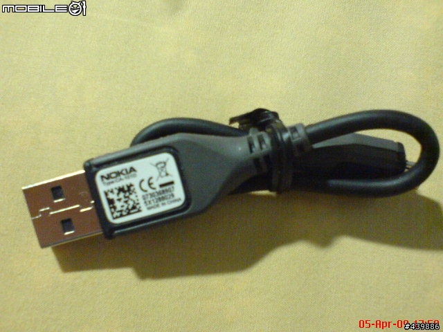 5800高調黑(黑灰版)+moshi手機套開箱照~~圖多