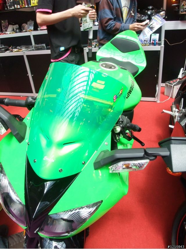 [累死人分享]2009台北世貿機車產業展，激暴!!挑戰機車展最多圖(ShowGirl隨時補上) - 已經全PO了