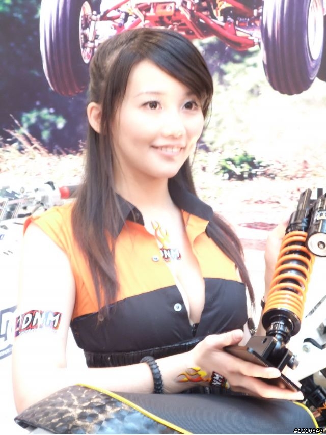 [累死人分享]2009台北世貿機車產業展，激暴!!挑戰機車展最多圖(ShowGirl隨時補上) - 已經全PO了