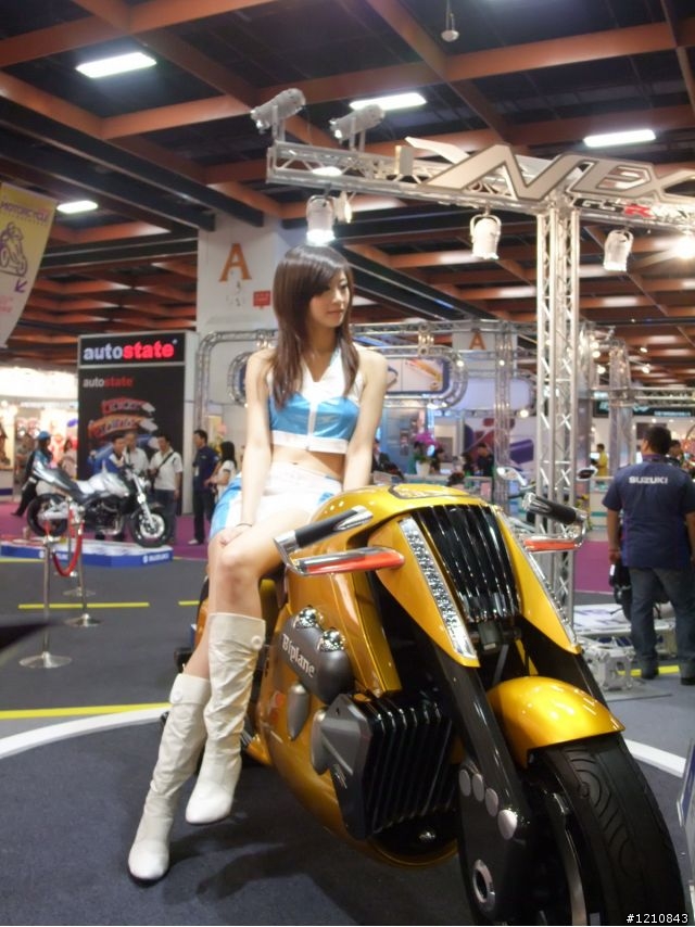 [累死人分享]2009台北世貿機車產業展，激暴!!挑戰機車展最多圖(ShowGirl隨時補上) - 已經全PO了