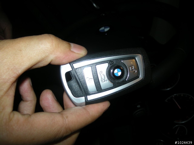 4月11號BMW新大7開箱文~~~~740LI~