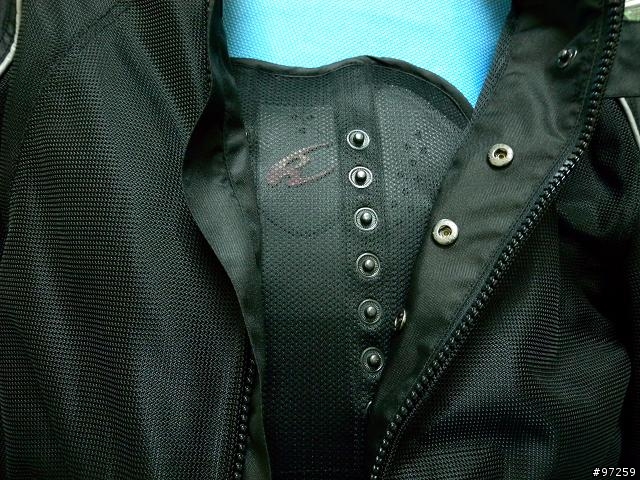 09年KOMINE  JK-701春夏防摔衣 分享 (更新護胸安裝問題-有圖說明)