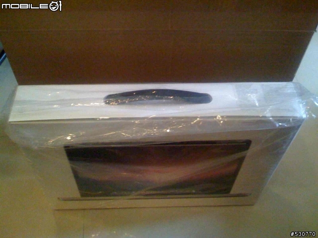 終於等到妳!!NEW Macbook Pro 17"蘋果開箱嘍!!