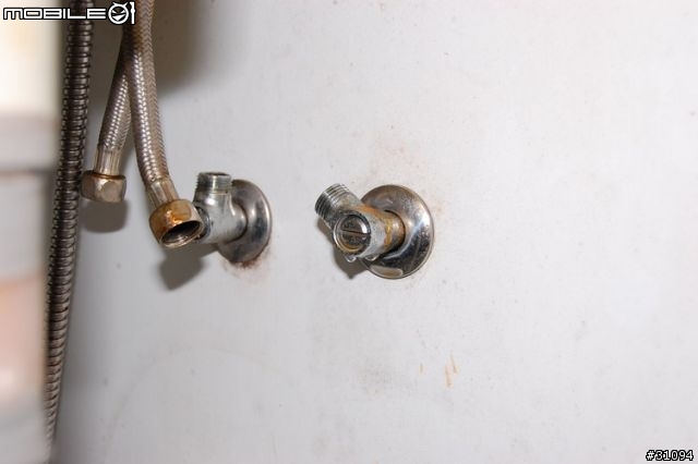 [無牌水電工] 廚房檯面式水龍頭更換