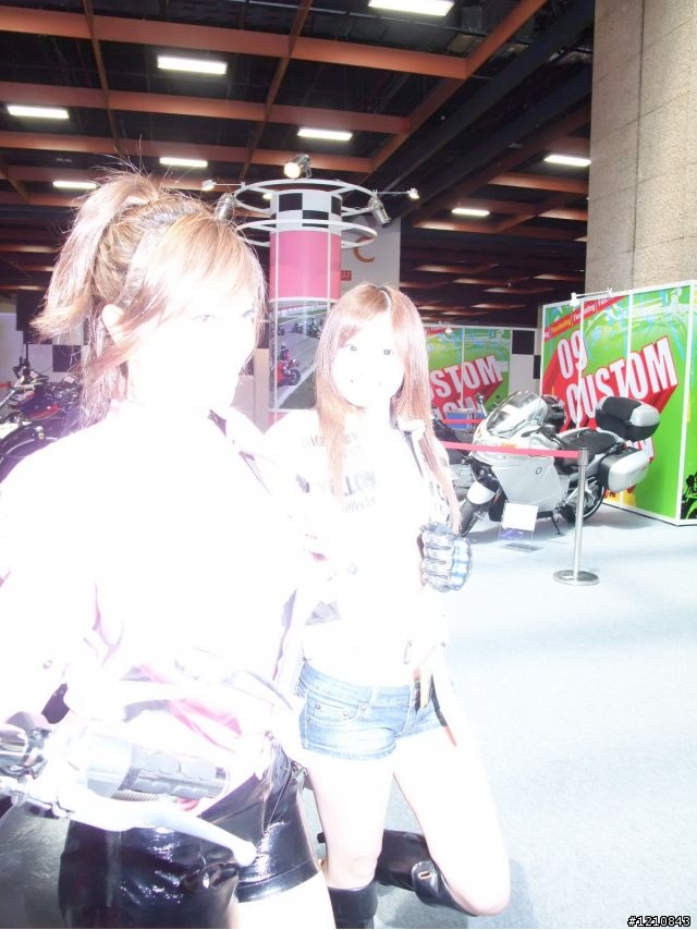 [累死人分享]2009台北世貿機車產業展，激暴!!挑戰機車展最多圖(ShowGirl隨時補上) - 已經全PO了