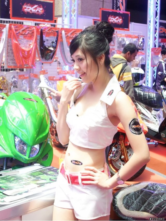 [累死人分享]2009台北世貿機車產業展，激暴!!挑戰機車展最多圖(ShowGirl隨時補上) - 已經全PO了