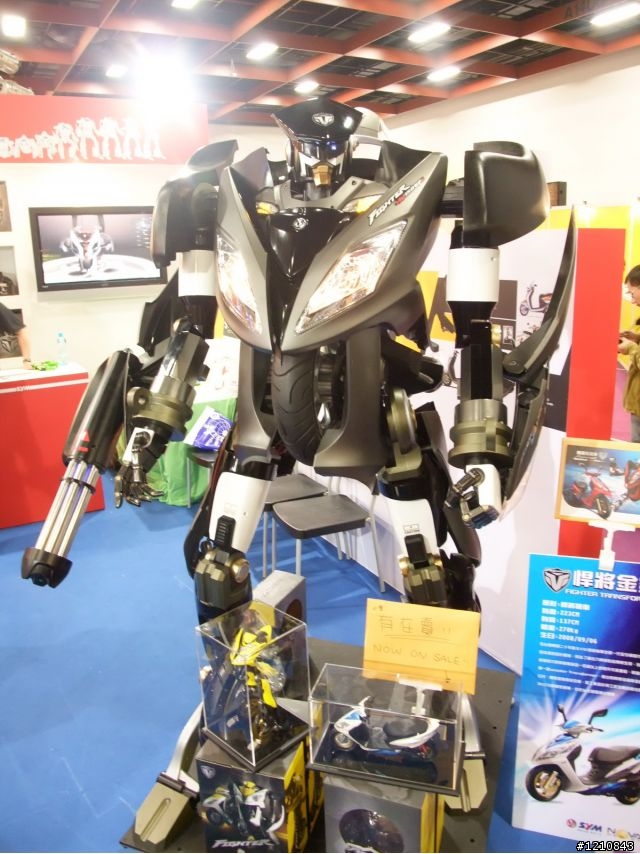 [累死人分享]2009台北世貿機車產業展，激暴!!挑戰機車展最多圖(ShowGirl隨時補上) - 已經全PO了