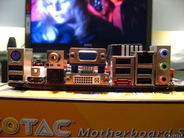 [開箱]ZOTAC GF9300-ITX WiFi