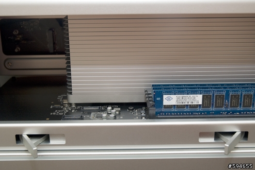 2009 Mac Pro 2.66 Ghz 開箱