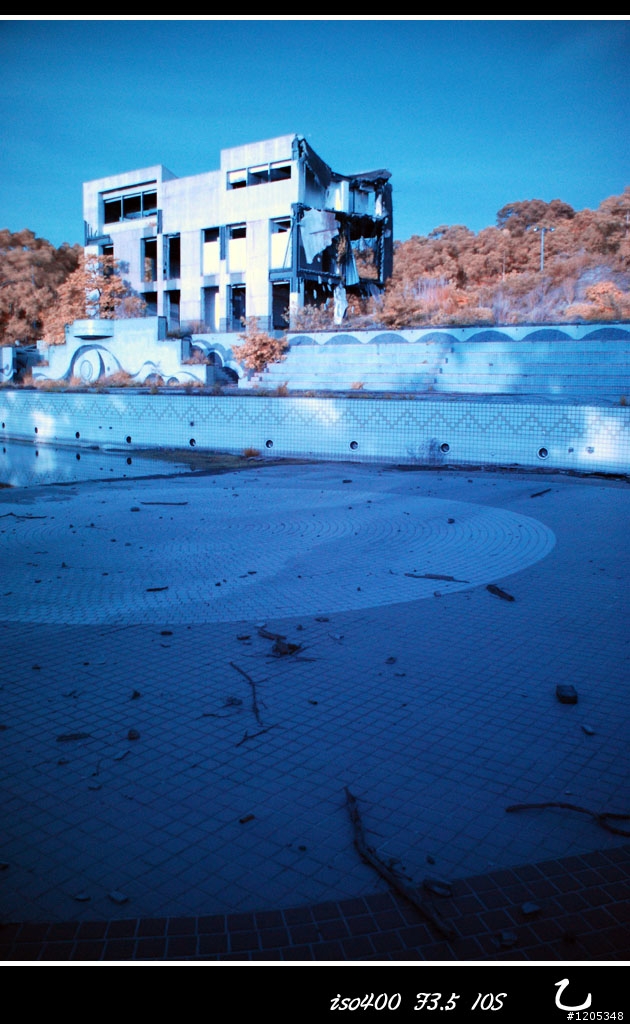 半紅外線下的夢境