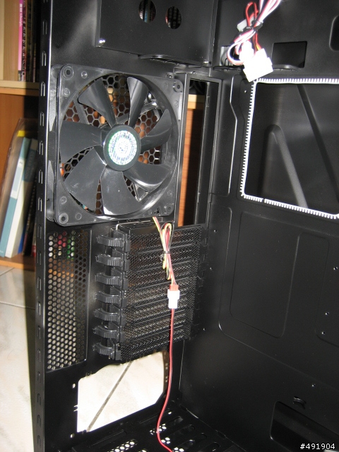 新居落成 不太一樣的CoolerMaster H.A.F 932+住戶