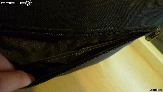 [分享] TUMI FXT nylon 側背電腦包