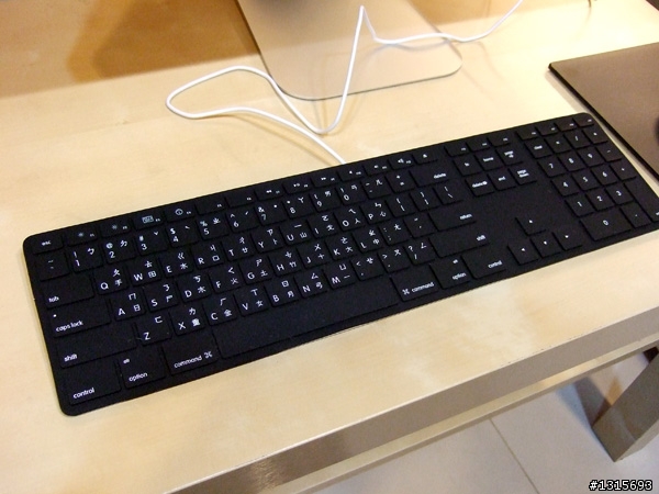 (圖多) 2009 年新版四核 Mac Pro 開箱分享