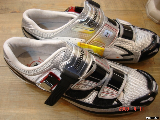 別人家的開箱文SHIMANO Road Competition SH-R310
