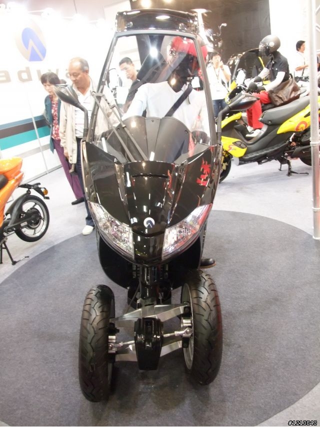 [累死人分享]2009台北世貿機車產業展，激暴!!挑戰機車展最多圖(ShowGirl隨時補上) - 已經全PO了