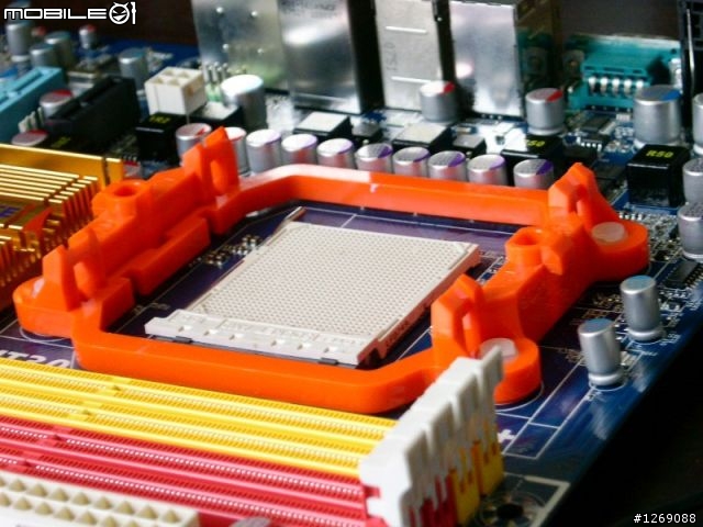 AMD Phenom X3 8450小測 & Athlon X2 7750 Black Edition比較