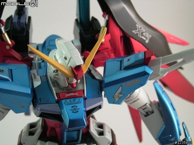 命運光之翼  金屬感