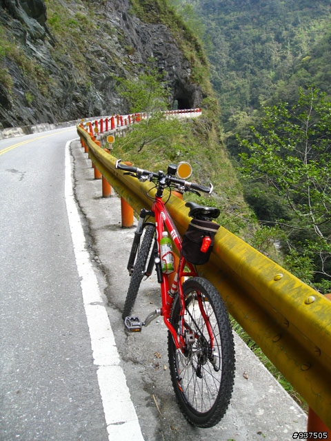 羅東→四季→梨山→大禹嶺→關原→太魯閣→新城→羅東