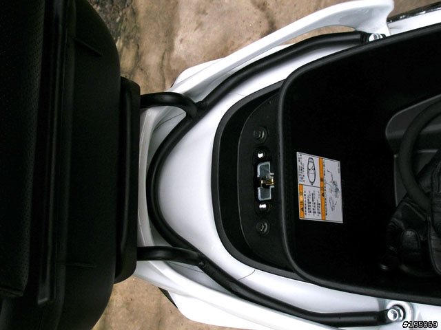 [分享] GSR Fi 上 Givi E350
